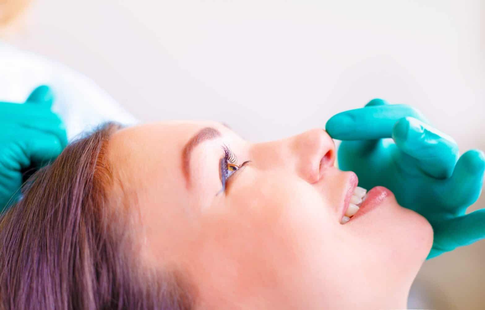 HOW LONG DOES IT TAKE TO RECOVER FROM RHINOPLASTY SURGERY?