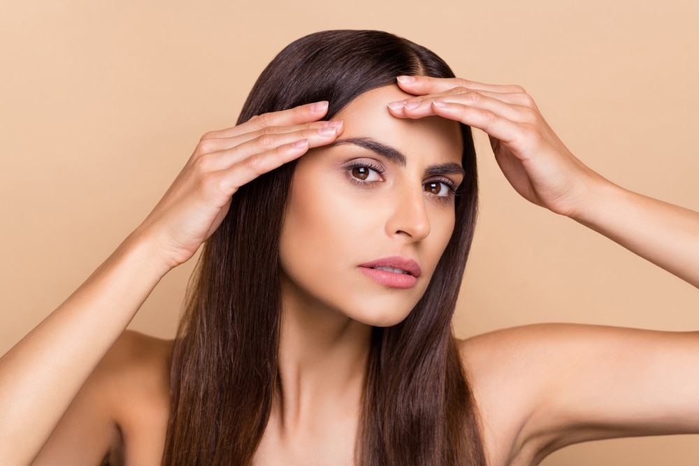 What’s the Difference Between a Forehead Lift vs. Brow Lift?